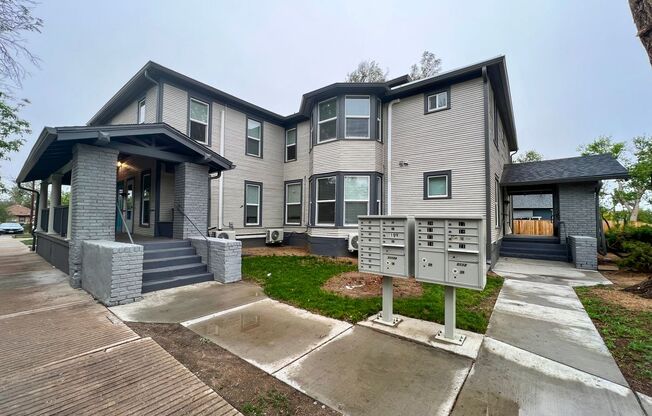 Studio, 1 bath, 400 sqft, $995, Unit 1213 - 21