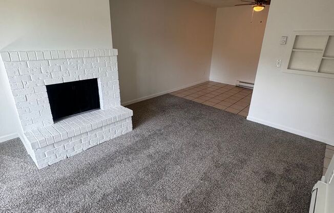 1 bed, 1 bath, 605 sqft, $1,550, Unit C306