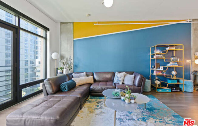 1 bed, 2 baths, 1,200 sqft, $3,495, Unit 716