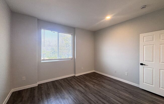 2 beds, 2 baths, 1,069 sqft, $2,998, Unit 209