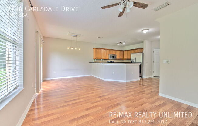 9736 CARLSDALE DR