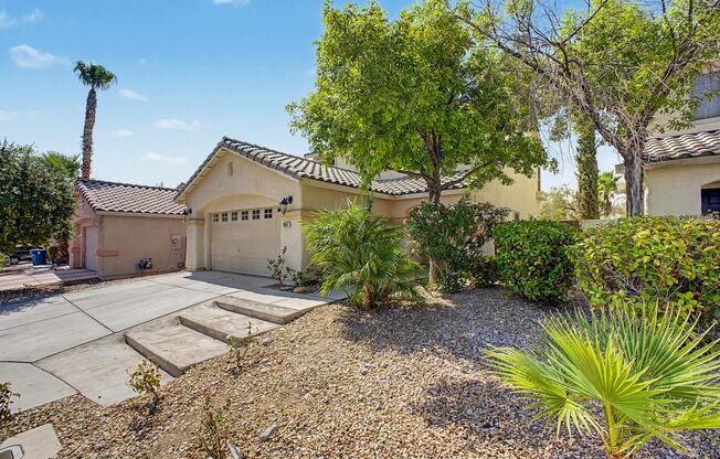 4-Bedroom Home in Summerlin with pool!