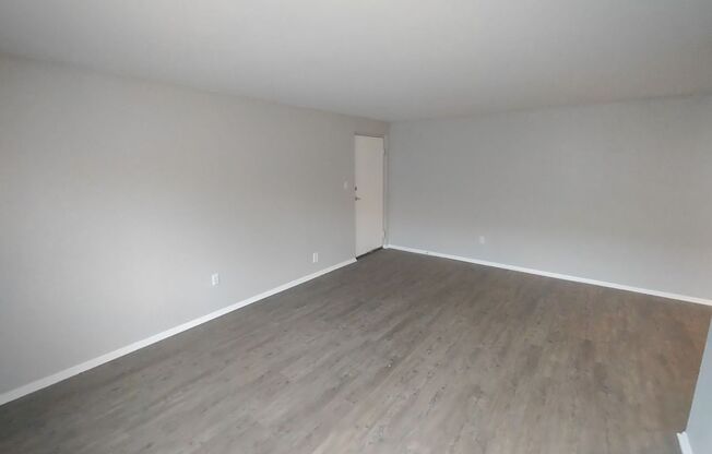 2 beds, 1 bath, 875 sqft, $1,065, Unit G103