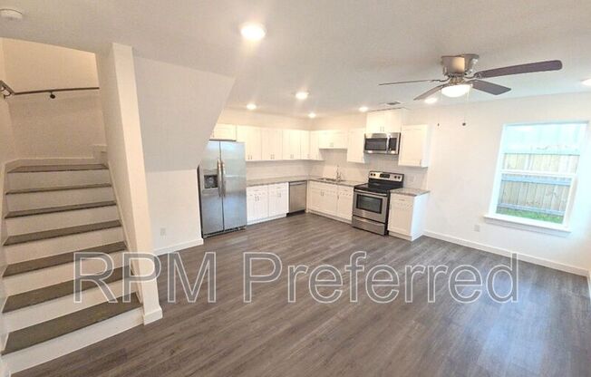 6315 SANDRA ST