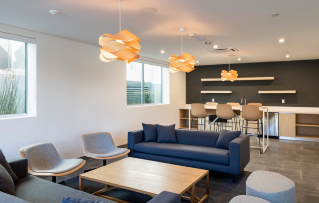 1 bed, 1 bath, 500 sqft, $2,750, Unit PH9