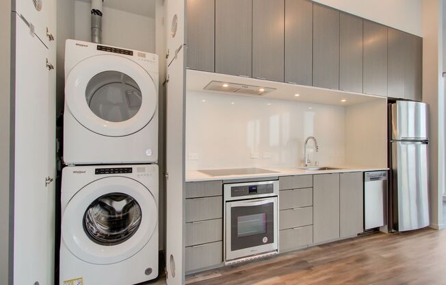 Studio, 1 bath, 430 sqft, $1,850, Unit 812