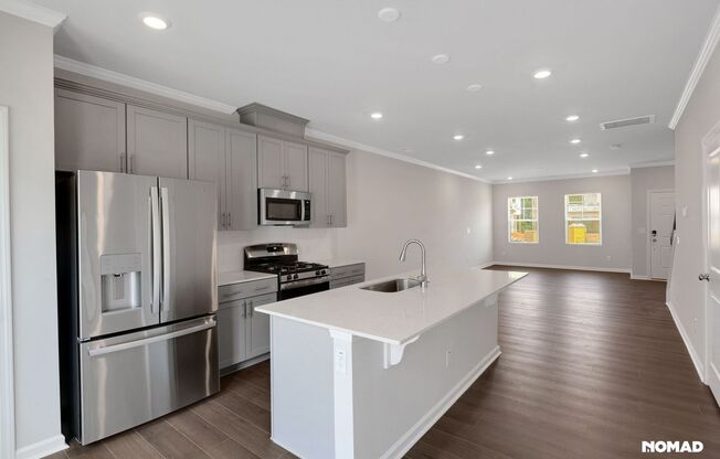 Brand New Charming 2 master BR Townhome in Graham