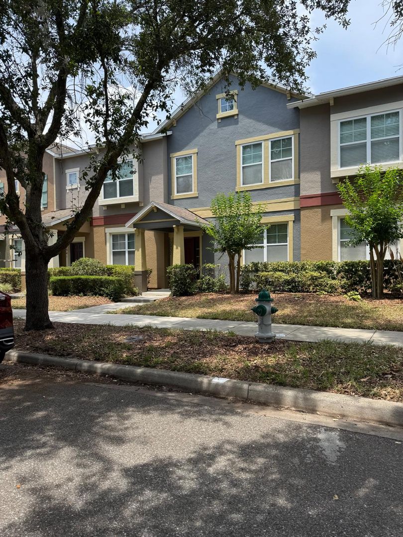 EXCELLENT TOWNHOUSE IN WINDERMERE