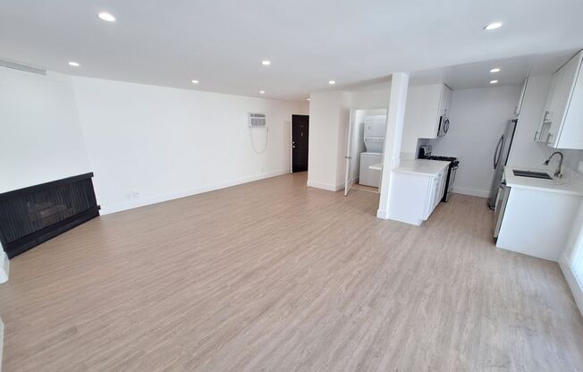 336 S NORTON AVE