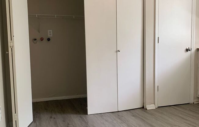 2 beds, 1 bath, 700 sqft, $880, Unit 9147