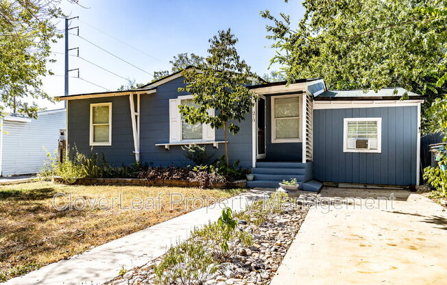 210 HARWOOD DR