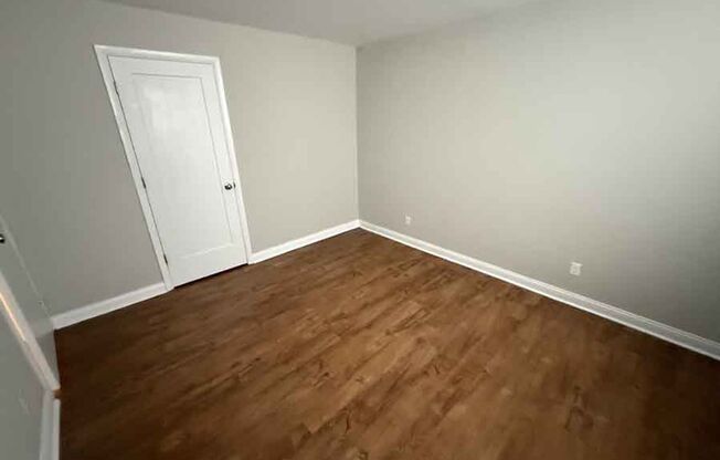 2 beds, 1 bath, 650 sqft, $1,095, Unit 3060-114