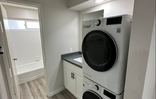 1 bed, 1 bath, 590 sqft, $2,100, Unit #20