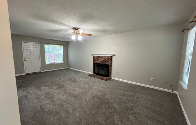 3 Bedroom, 2 Car Garage in Ridgewood