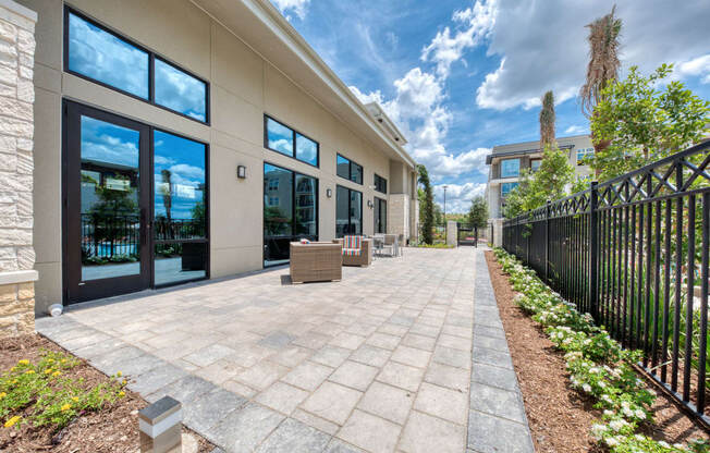 Outdoor Patio at Retreat at the Rim, San Antonio, Texas