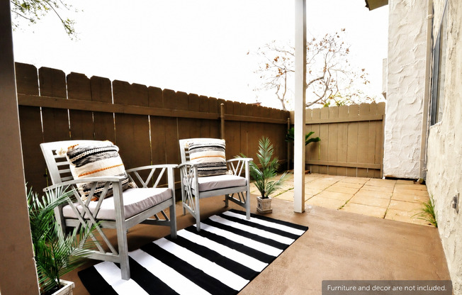 2 beds, 2 baths, 1,100 sqft, $2,895, Unit 6676-1I