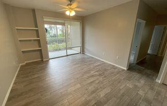 4 beds, 2 baths, $2,000, Unit # 108