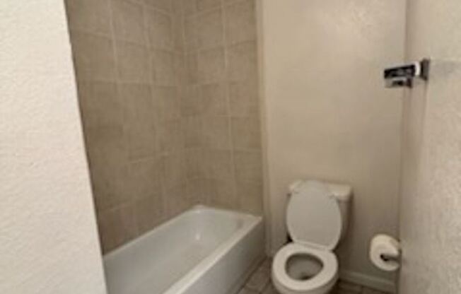 2963/2965 Loving Ave