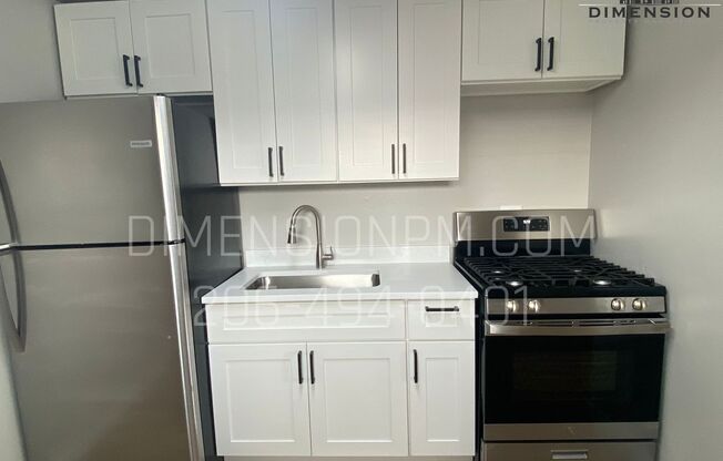 2 beds, 1 bath, 800 sqft, $1,155, Unit #9T