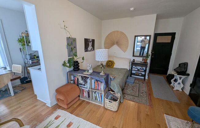 Lovely Renovated Building on Quiet Block Near the Lake! Studio's and 1 BR's.