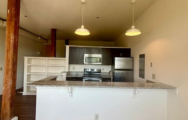 1 bed, 1 bath, 600 sqft, $1,699, Unit 402