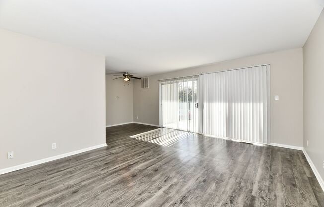 2 beds, 2 baths, 876 sqft, $1,449, Unit 220-03