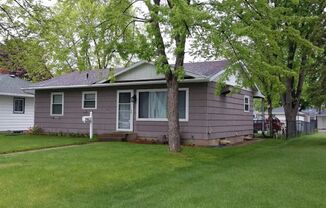 4 Bedroom 1 Bath Home For Rent in St. Cloud!