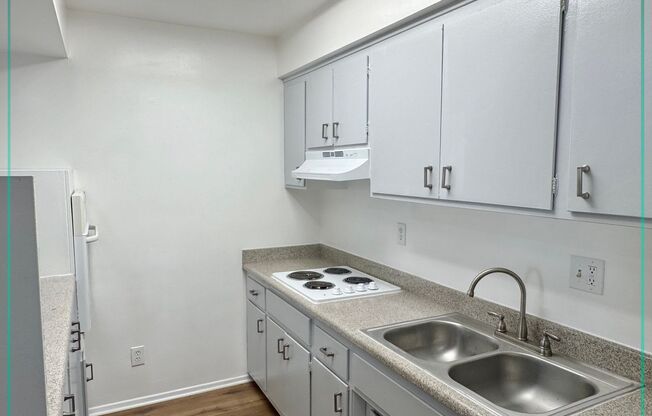 1 bed, 1 bath, 666 sqft, $1,800, Unit E425