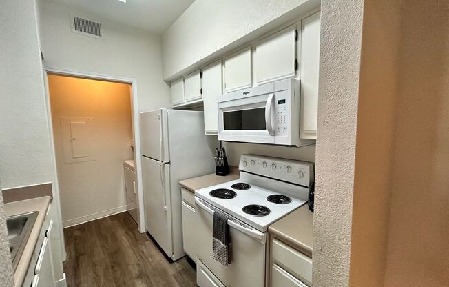 1 bed, 1 bath, 720 sqft, $1,895, Unit 16108