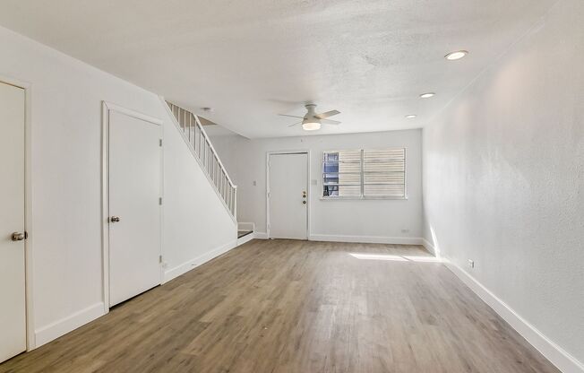2 beds, 1.5 baths, 1,042 sqft, $1,450, Unit 119