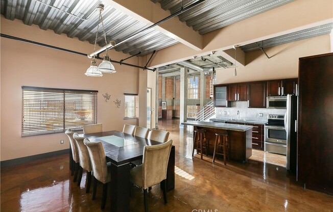 3 beds, 3 baths, 3,700 sqft, $6,990, Unit 1204