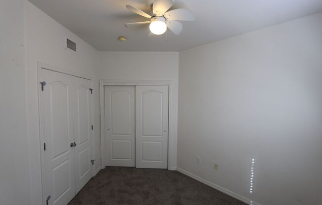 3 beds, 2 baths, $2,300, Unit UNIT 130