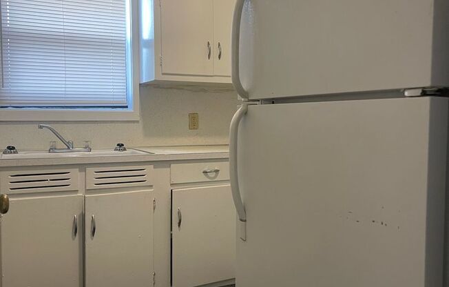 1 bed, 1 bath, 365 sqft, $1,150, Unit 05H