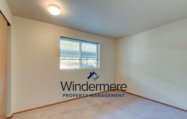 2 beds, 1.5 baths, $1,900