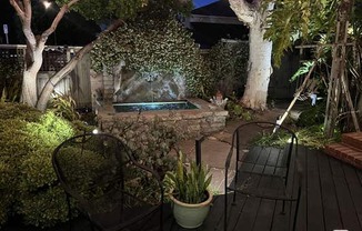 1216 ELM ST