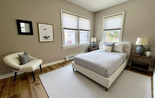 3 Bedroom 1 Bathroom in York with Sunroom, Garage and Bonus Room!