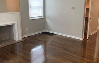 1 bed, 1 bath, $879, Unit C