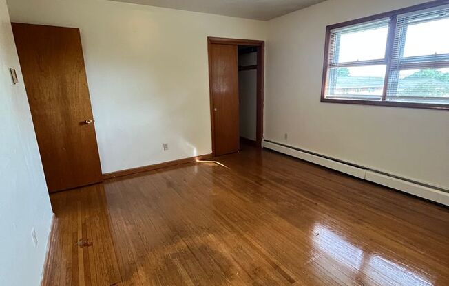 2 beds, 1.5 baths, 900 sqft, $1,440, Unit F-5