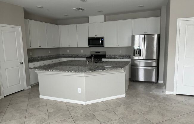 Upgraded, 3 bedroom Inspirada Townhome