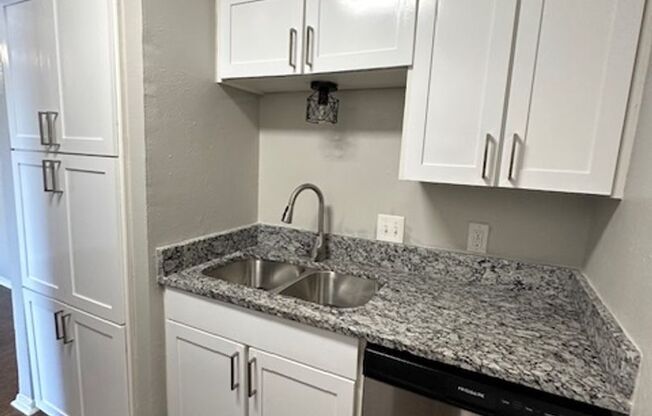 University Villas Apartments