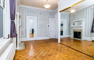 Studio, 1 bath, 363 sqft, $2,800, Unit 4Q