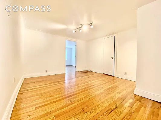 1 bed, 1 bath, 600 sqft, $2,600, Unit 1