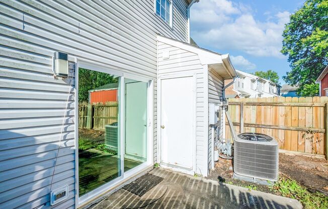 2 beds, 2 baths, $1,995