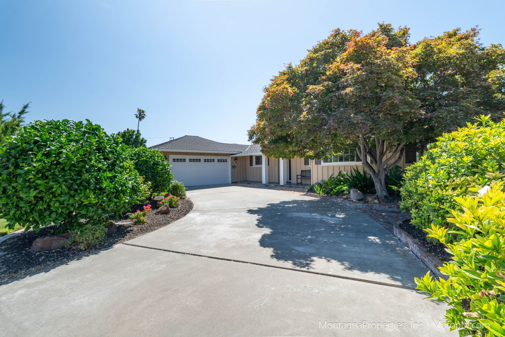 Remodeled single story Willow Glen home with hardwood floors, 2 car garage and AC!