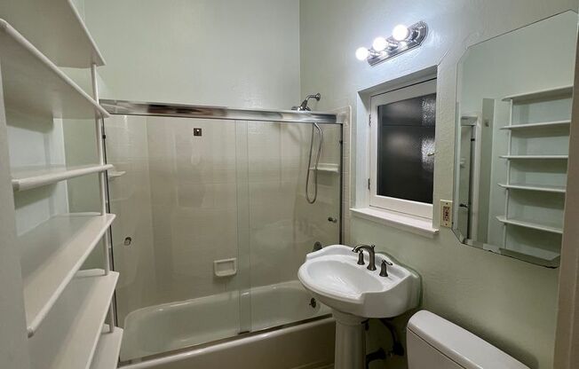 1 bed, 1 bath, $2,500, Unit #1