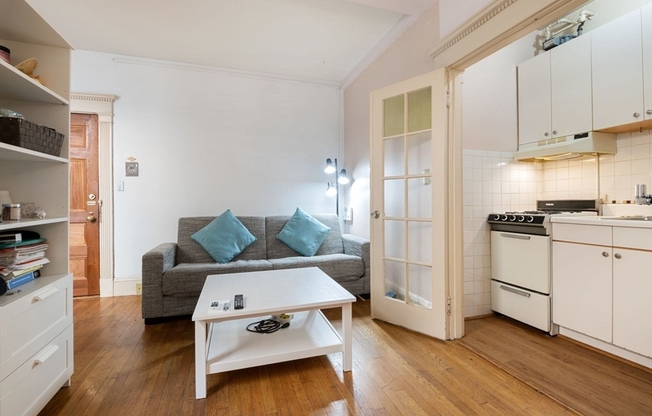 1 bed, 1 bath, 445 sqft, $2,800, Unit 608