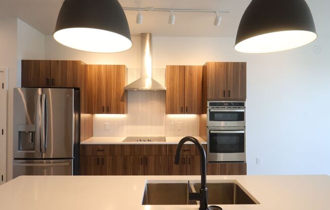 2 beds, 2 baths, 1,469 sqft, $2,750, Unit 812