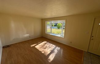 3 beds, 1 bath, $1,950