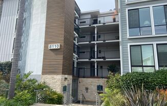 2 beds, 2 baths, $5,950