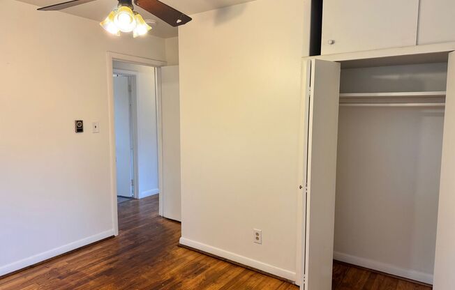 2 beds, 1 bath, $1,200